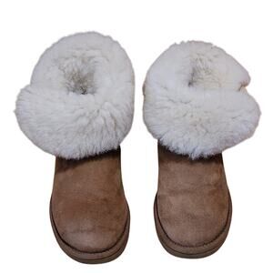 UGG Cozy Brown and White Sheepskin Boots Size 5.5 Kids